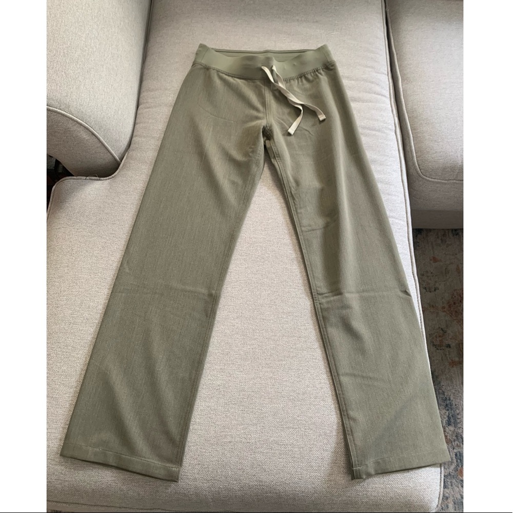 XXS petite Livingston Scrubs in Heather Olive